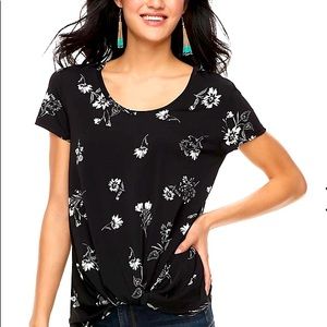 Candies Short Sleeve Knotted Black Top w White Roses S  casual, work, floral